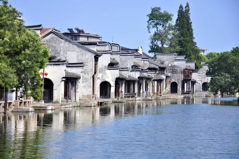 鞋带开了是暗示什么有人提醒？游戏画面